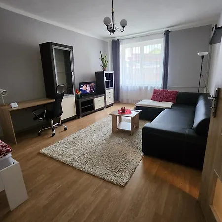 Apartman Kovacova 公寓